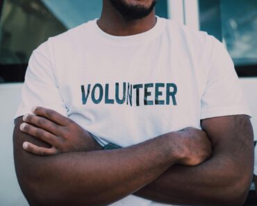 Establishing a charity is a noble cause that often arises from a deeply felt commitment to tackle social ills or advance a particular cause. Canada's regulatory environment for charities is rigorous and stimulating, ensuring that initiatives genuinely impact society. Understanding the legal and procedural foundations is vital to creating a successful charitable organization in the country.