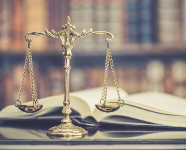 Balancing Family Life With a Busy Career: Interview With Alabama-Based Paralegal Brad Robinson